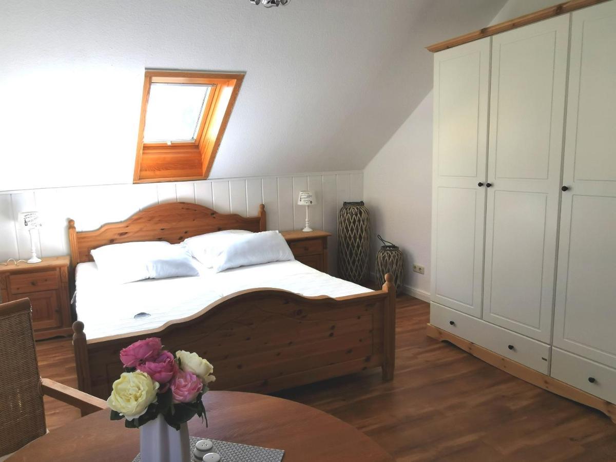Sommerhaus Seidel - Mit Kostenlosem Parkplatz - Stralsund Ngoại thất bức ảnh